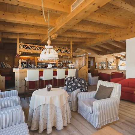 كامبيتيلو دي فاسا B&B Garni Villa Campitello المظهر الخارجي الصورة