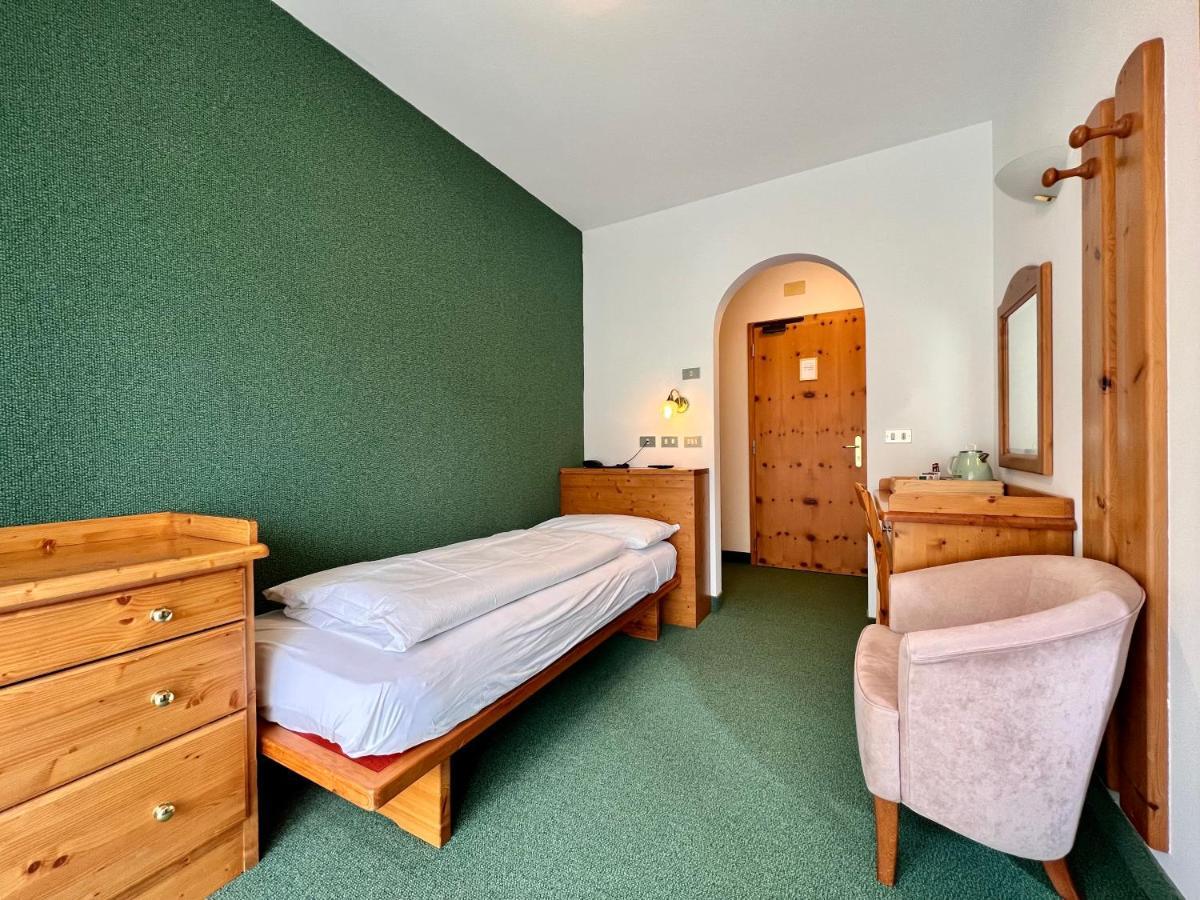 كامبيتيلو دي فاسا B&B Garni Villa Campitello المظهر الخارجي الصورة
