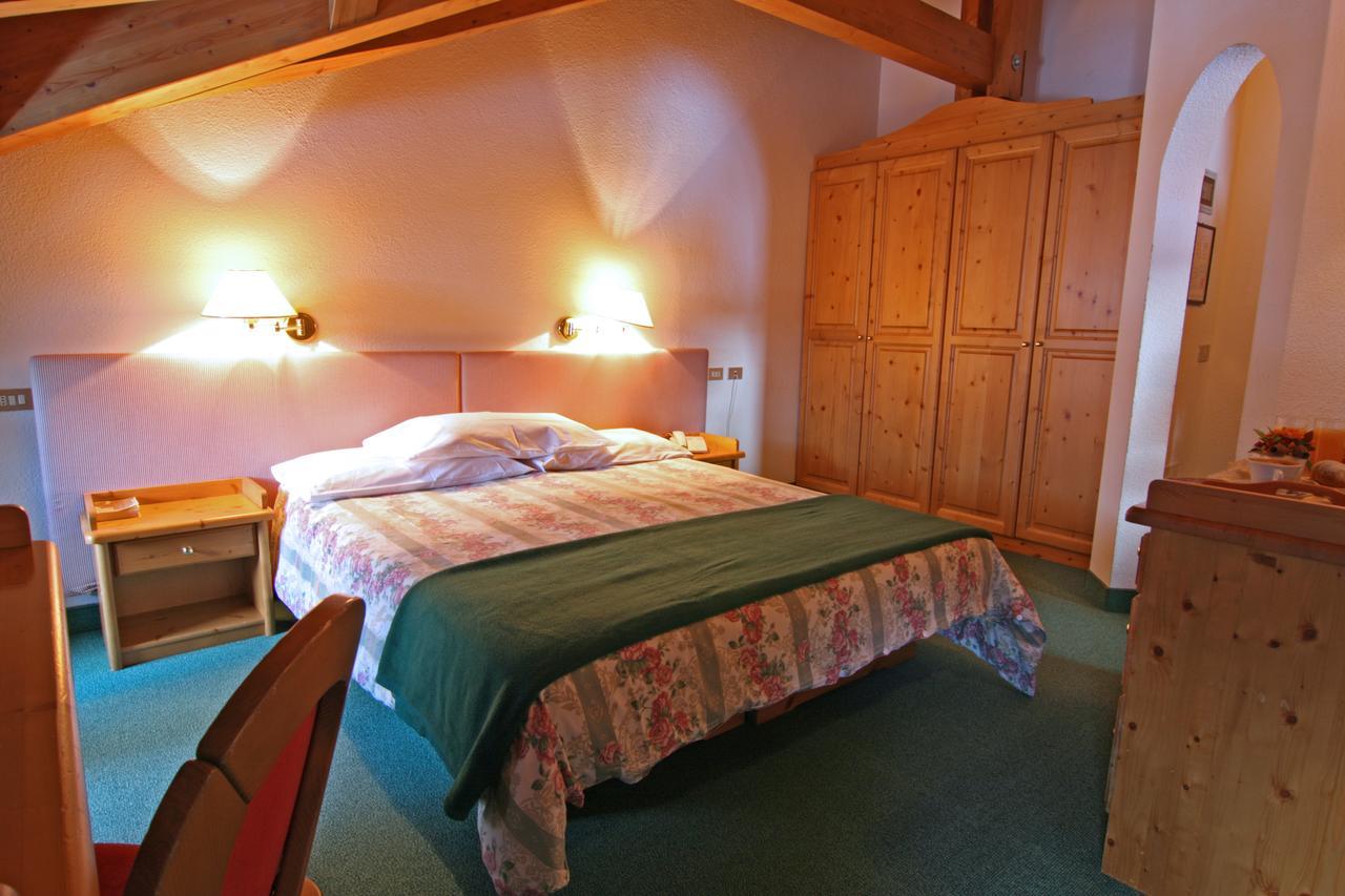 كامبيتيلو دي فاسا B&B Garni Villa Campitello المظهر الخارجي الصورة