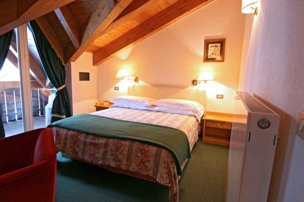 كامبيتيلو دي فاسا B&B Garni Villa Campitello المظهر الخارجي الصورة
