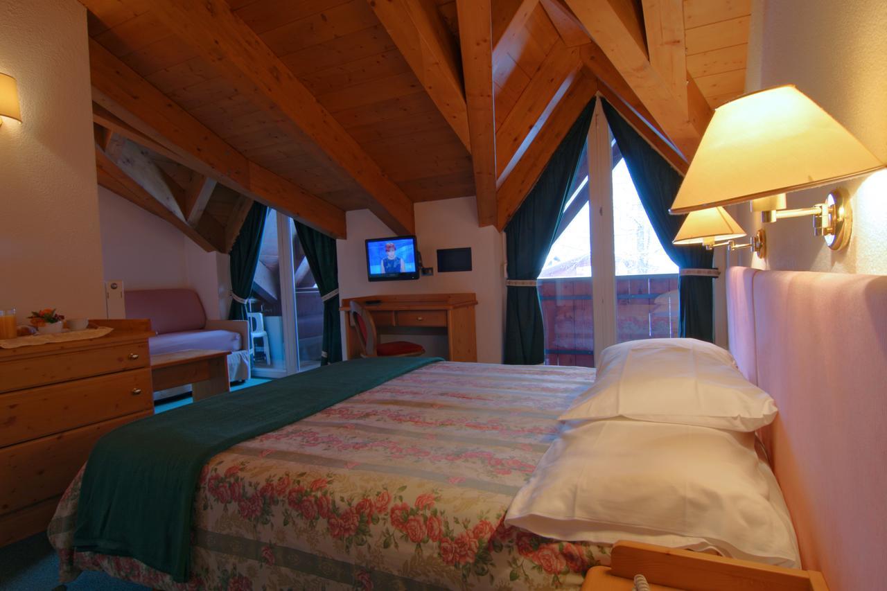 كامبيتيلو دي فاسا B&B Garni Villa Campitello المظهر الخارجي الصورة