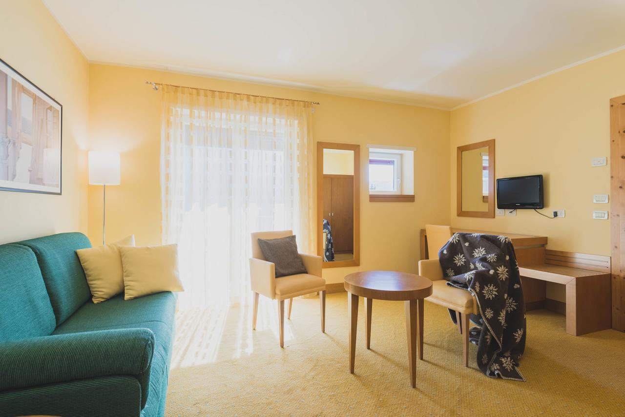 كامبيتيلو دي فاسا B&B Garni Villa Campitello المظهر الخارجي الصورة